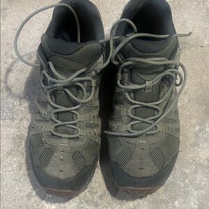 Mens Merrell 11.5 Sneakers, low hikers